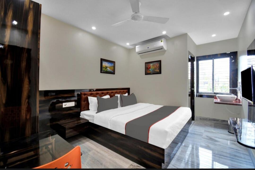 Om Guest House And Banquet Kalkutta Exterior foto